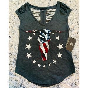 NWT Rock & Republic Skull Distressed Shirt